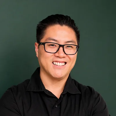 A headshot of Dr. Kevin Do, a chiropractor at Resolve Chiropractic.